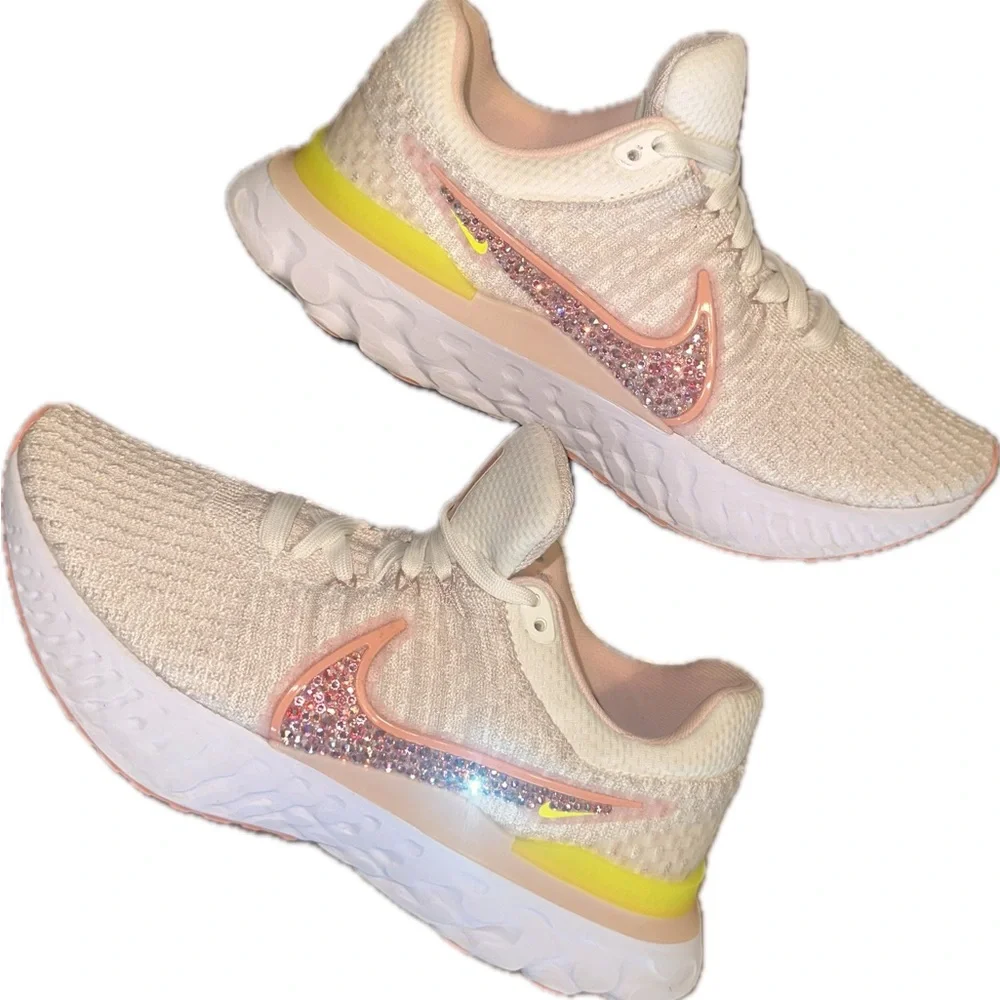 Custom Nike React detailed w/  Swarovski crystals Women's Sz 8.5 - Picture 4 of 12